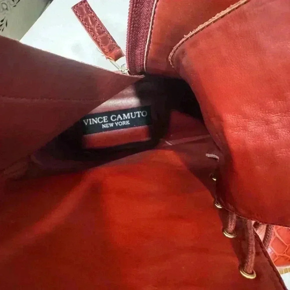 Vince Camuto Crocco Embossed Rust/Brown Combat Boot Style  Womens size 7 - Picture 8 of 8